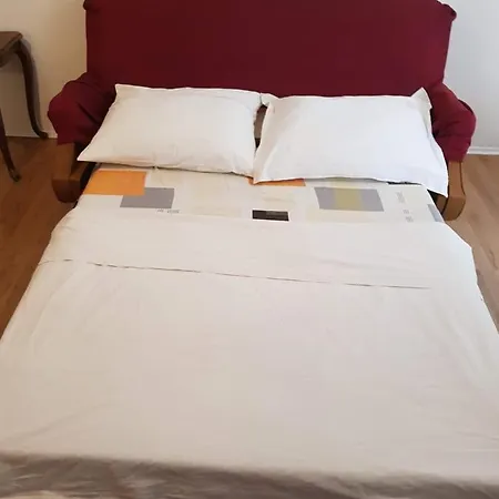 Nocleg ze śniadaniem Room With Breakfast And Free Parking In The Center *